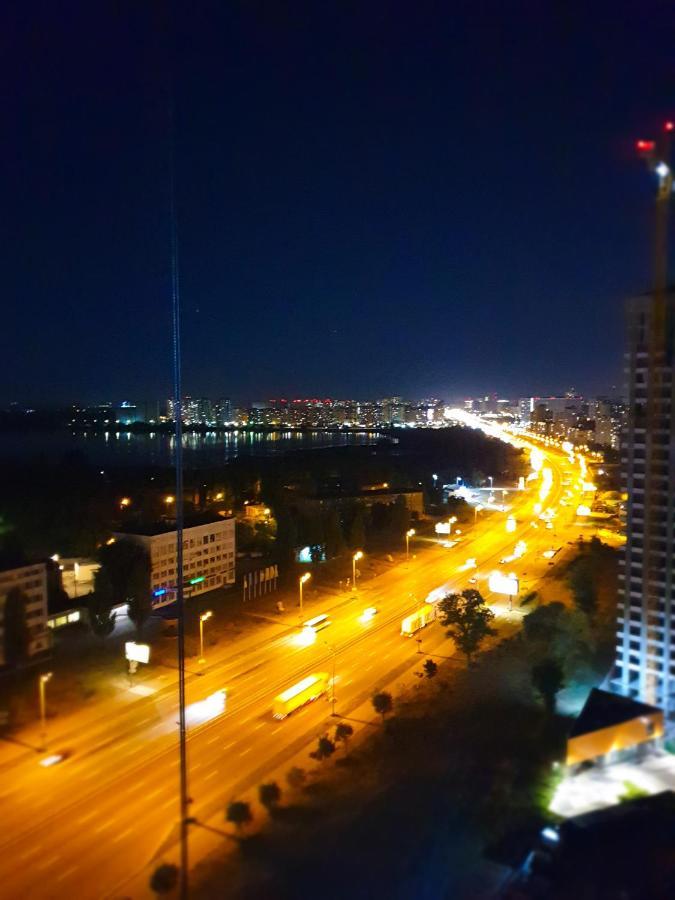 Олімпік Парк, 5Хв Від М Бориспільська, Завжди Є Світло, Генератор В Будинку! Kyjev Exteriér fotografie